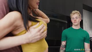 brazzersexxtra.26.10.18.kitty.chow.pervy.milf.is.a.real.slut.480p