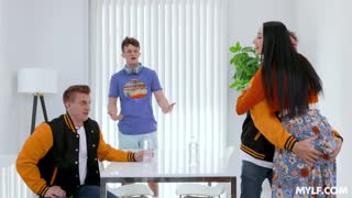 [MylfSingles] Violet Voss Double-Stuff Me (26.08.29)[720p][xFans]